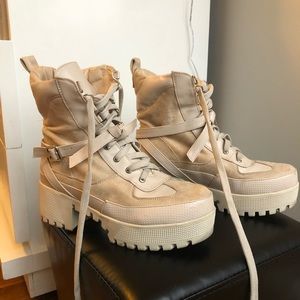PrettyLittleThing sand biker boots